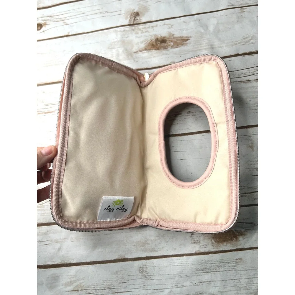 NWOT Itzy Ritzy Wipe Case Blush Pink Quilted Vegan Leather Rose Gold Boss OS